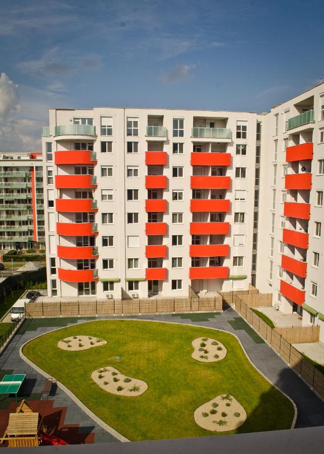 Amber Studio Oradea Apartment Luaran gambar