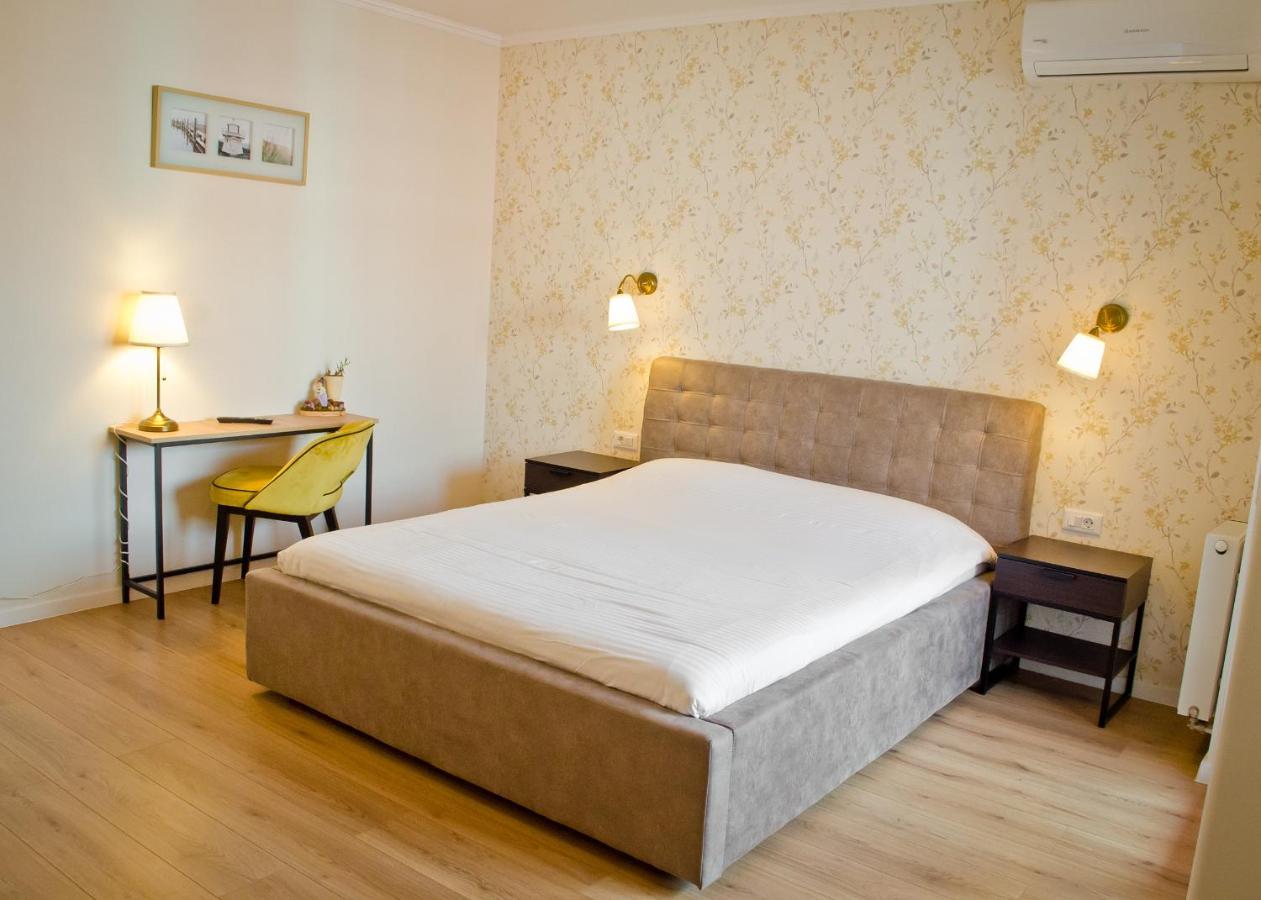 Amber Studio Oradea Apartment Luaran gambar